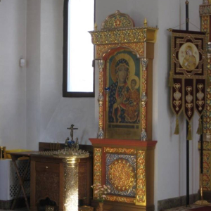 Obraz Matki Bożej Częstochowskiej w cerkwi