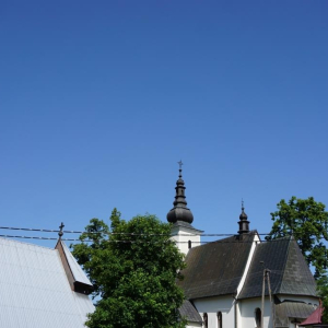 Wieża łapszańskiego kościoła
