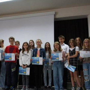 Uczniowie nagrodzeni  w konkursie " Złota rybka"